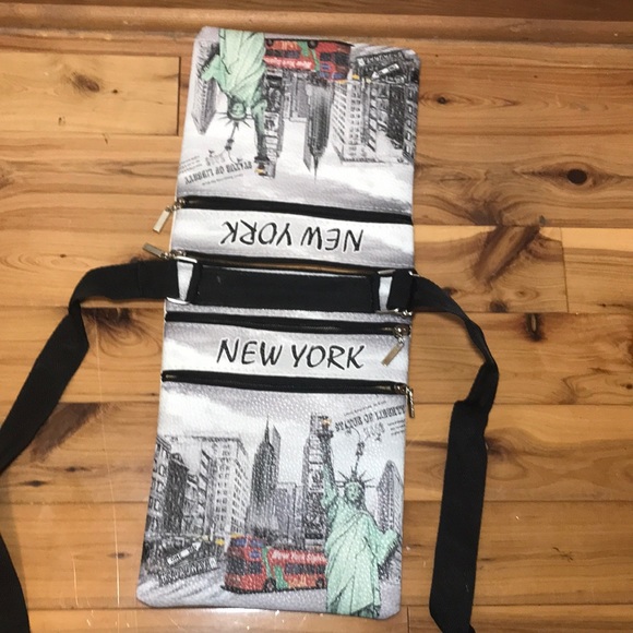 New York Crossbody Purse - Picture 2 of 3